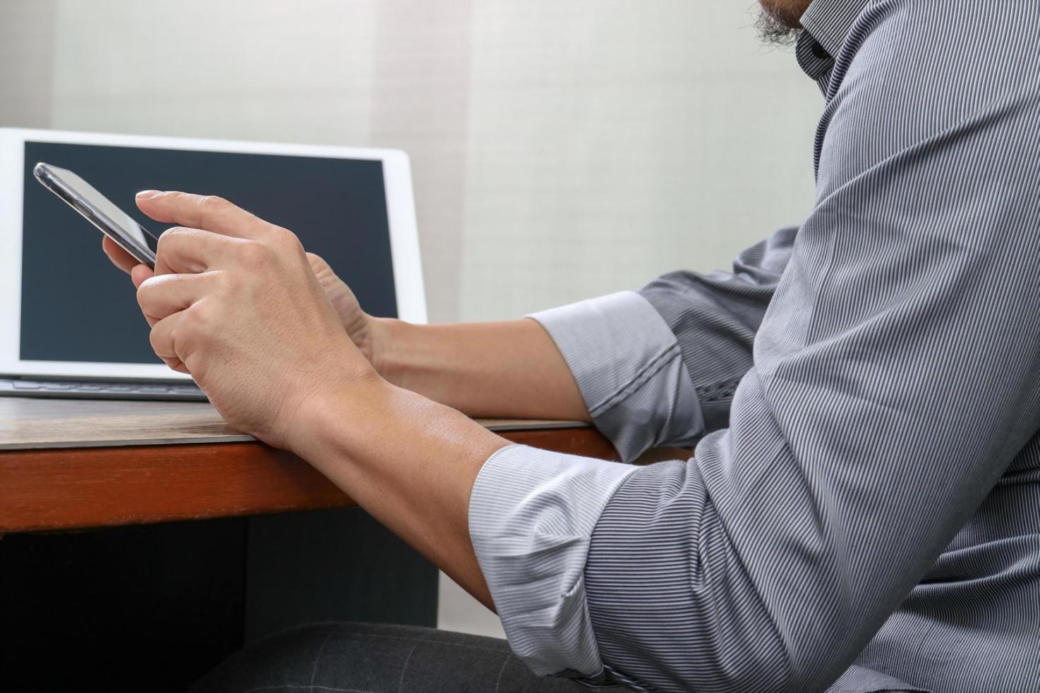 Audit des balises canoniques et résolution des contenus dupliqués